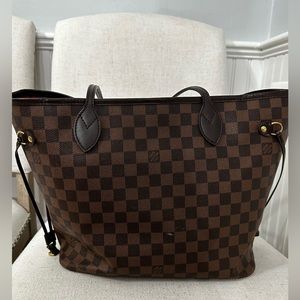 100% Authentic Louis Vuitton Neverfull MM - Damier
